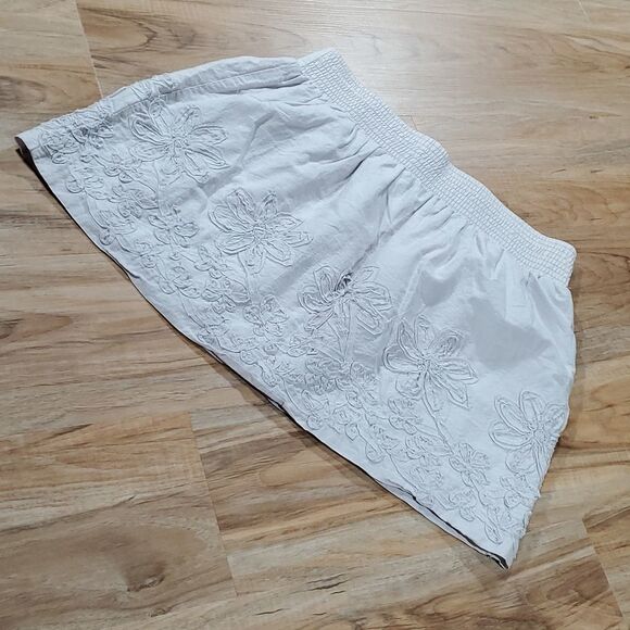 🔺️Stooshy Grayish Lavender Floral Embroider Textured Skirt Large - Picture 2 of 8